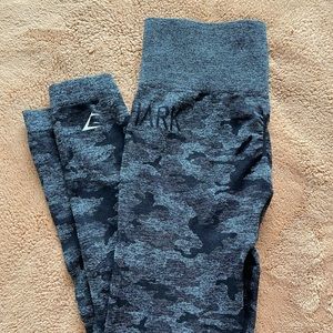 Gymshark Adapt camo seamless leggings: black small
